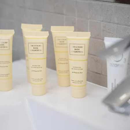 Wyjatkowy Z Parkingiem Dla 6 Osob By Renters * Βρότσλαβ